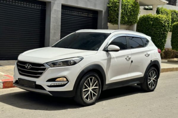 Hyundai tucson 1 Hyundai tucson 1