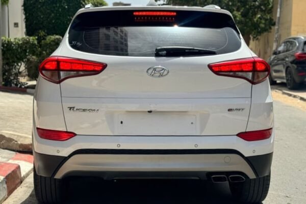 Hyundai tucson 9 Hyundai tucson 9