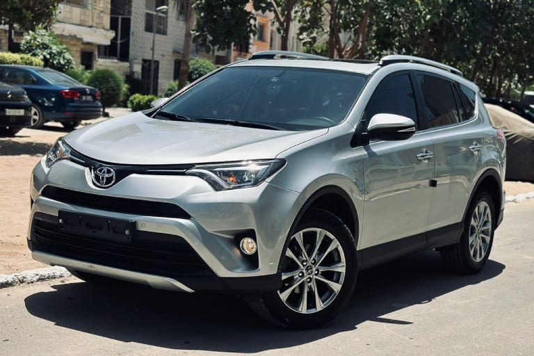 Toyota-Rav-4-Limited-1